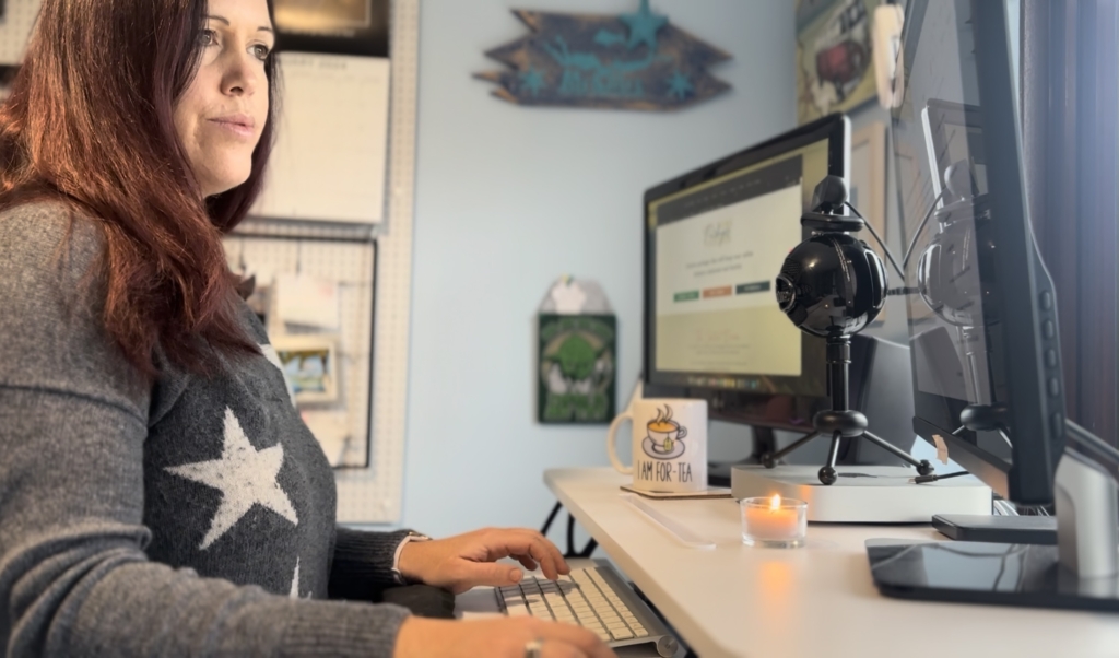 Laura Bean sat at her desk working on Content Marketing Strategies